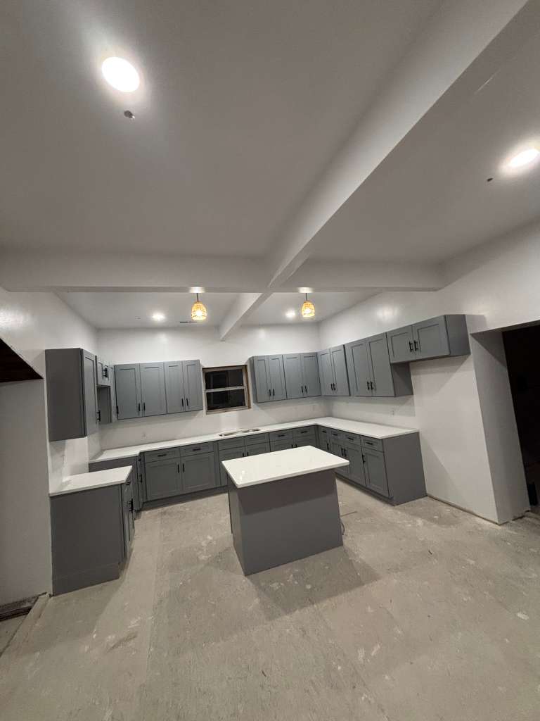 Cabinets (18)